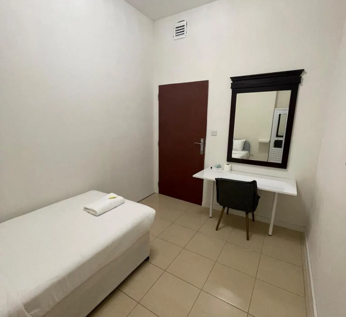 Private Rooms In Coliving Apartments In Jbr Sadaf 8 Dubai Homestay