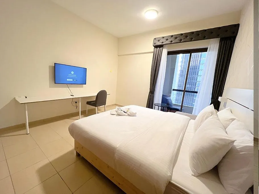 Homestay Private Rooms In Coliving Apartments In Jbr Sadaf 8 Dubai