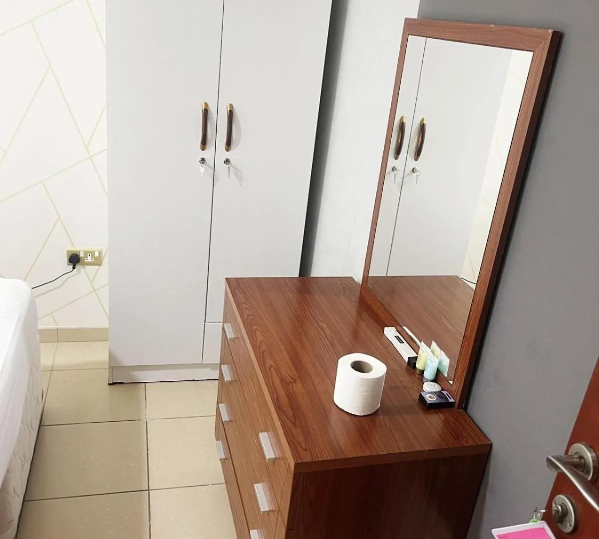 Private Rooms In Coliving Apartments In Jbr Sadaf 8 Dubai