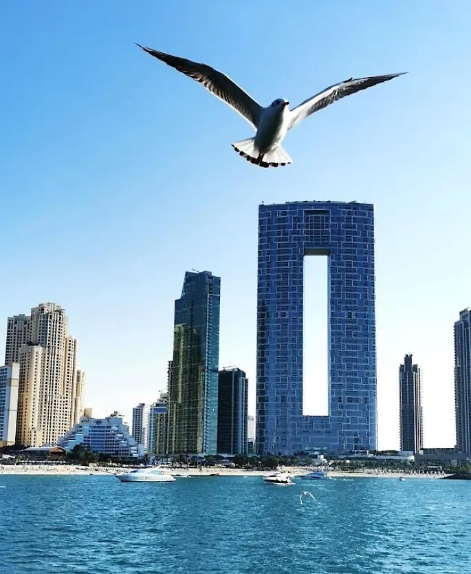 Private Rooms In Coliving Apartments In Jbr Sadaf 8 Dubai Alloggio in famiglia